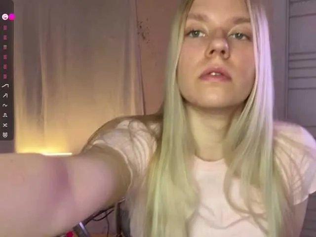 Offline MargueritaMusto on BongaCams