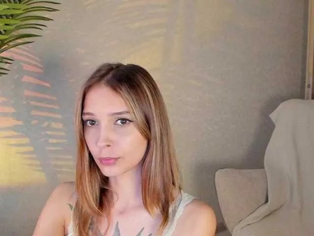 Offline Maribett on BongaCams