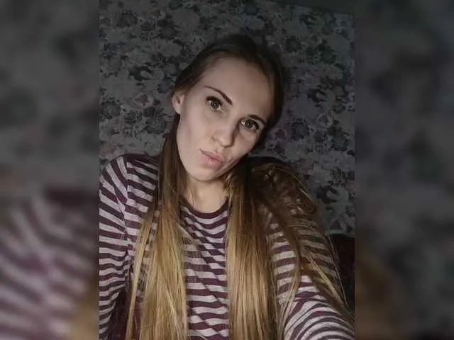 Offline Marina-9819 on BongaCams