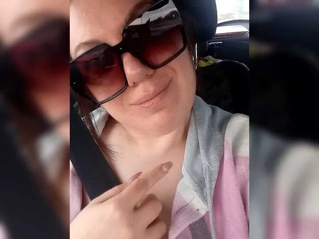 Freechat Marinade on BongaCams