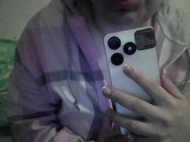 Freechat Marinade on BongaCams