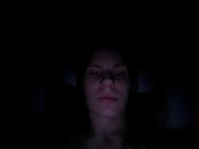 Offline me-la-nia19 on BongaCams