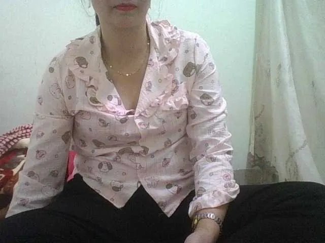 Offline Merialove on BongaCams