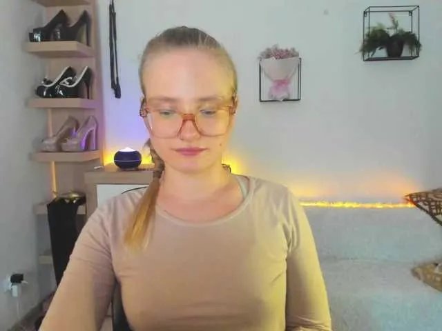 Offline NancyErotic on BongaCams