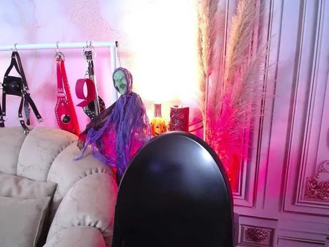 Offline Naty-slavedoll on BongaCams