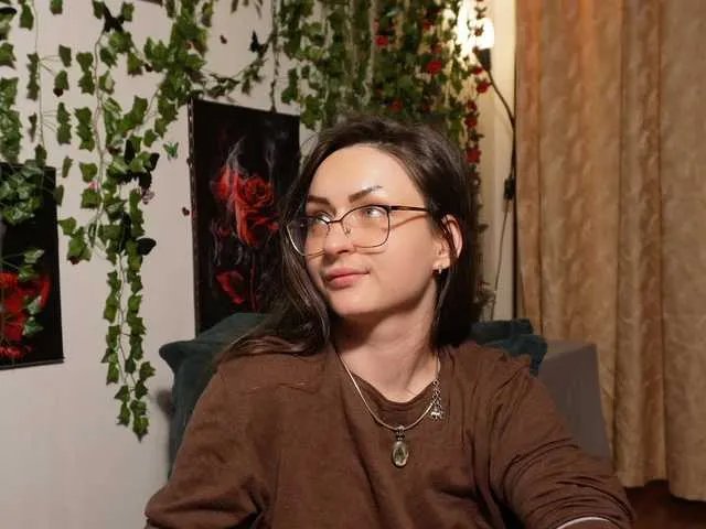 Freechat NaughtYHomemadE on BongaCams