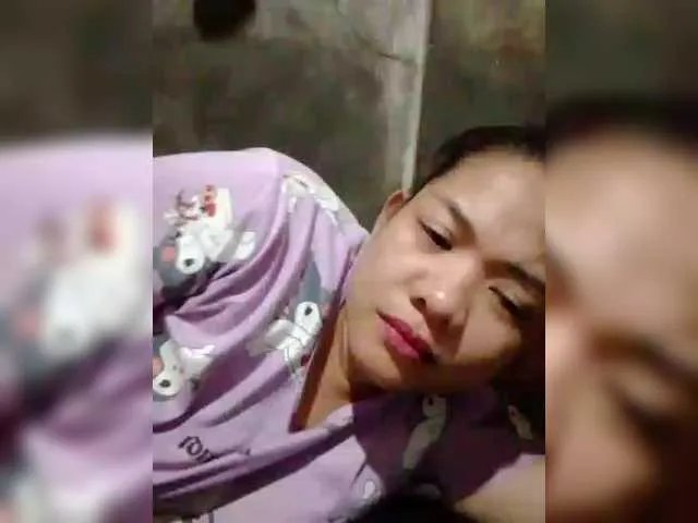 Offline NaughtyWetPieXx on BongaCams