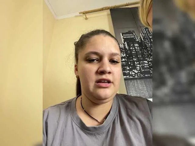 Offline Neisi on BongaCams