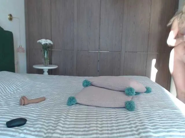 Offline NurseTDoc on BongaCams