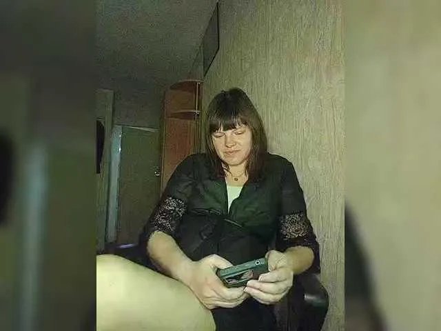 Offline Oksana231 on BongaCams