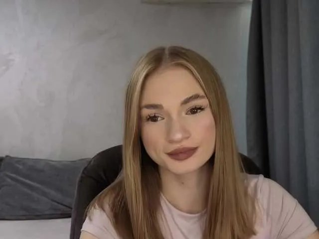 Offline Pussyya on BongaCams