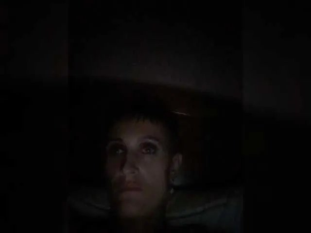 Freechat Raisin on BongaCams