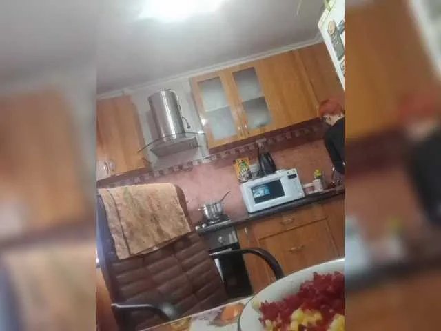 Freechat Raisin on BongaCams