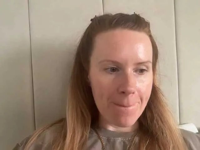 Freechat REDHEADROSIE on BongaCams
