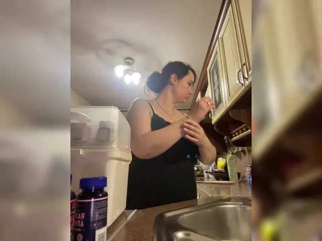 Offline SaliiOnli on BongaCams