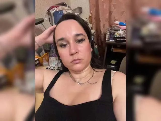 Offline SaliiOnli on BongaCams