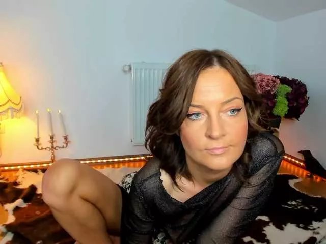 Offline SatyneQueen on BongaCams