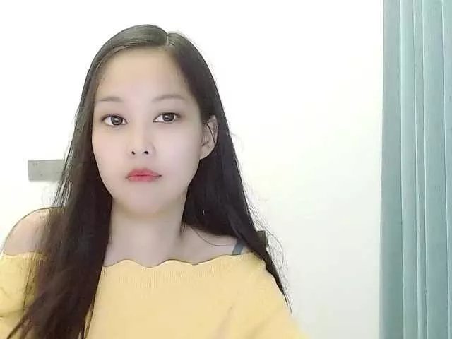 Offline Selinababy99 on BongaCams