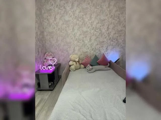 Offline SeXXyMagic on BongaCams