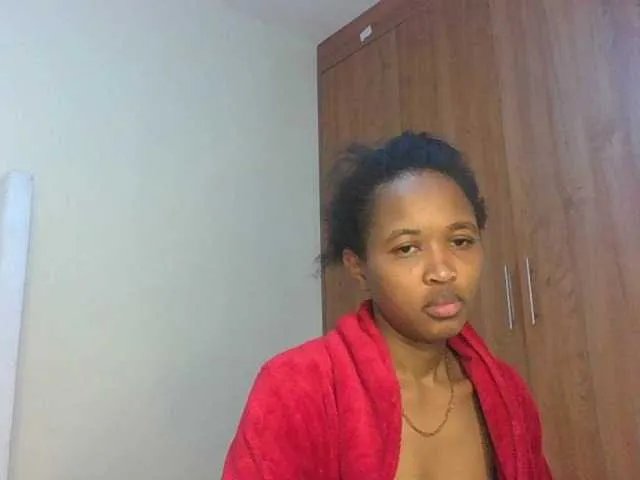 Offline shanizz001 on BongaCams