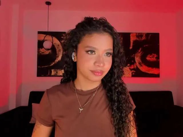 Offline SophieHouston on BongaCams