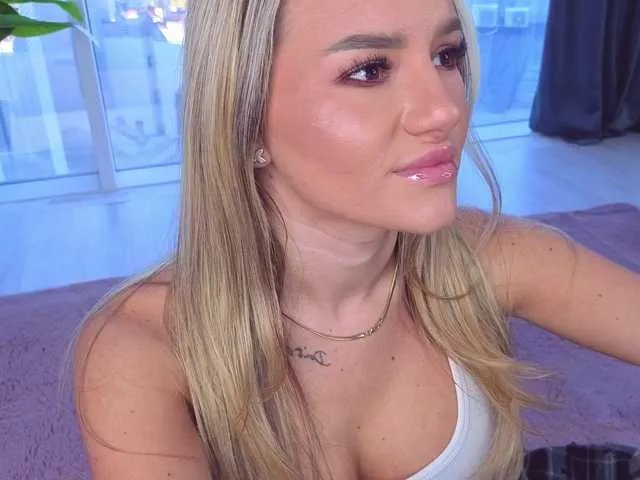 Freechat SpoilM3Mor3 on BongaCams