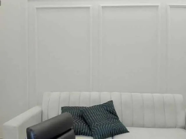 Offline SunnyRiversX on BongaCams