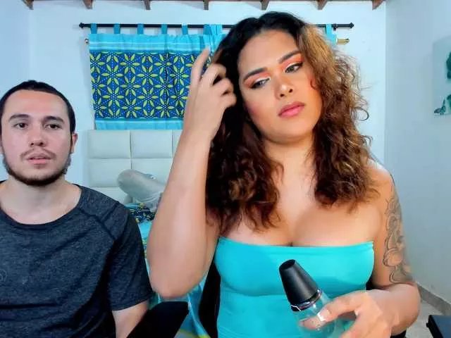 Offline sweet-couple-latin on BongaCams