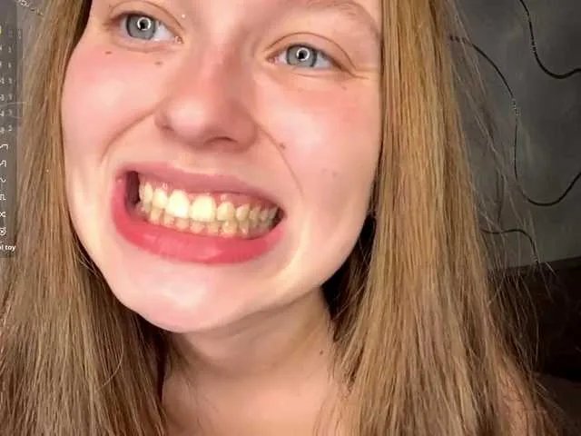 Offline TalithaCadorette on BongaCams