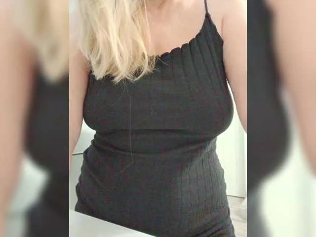 Offline Tata42 on BongaCams