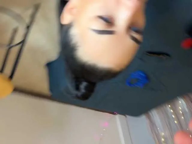 Offline Travel-Couple on BongaCams