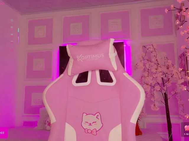 Offline Violetlane on BongaCams