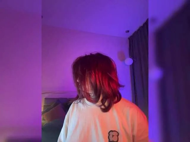 Offline WhoreMira on BongaCams