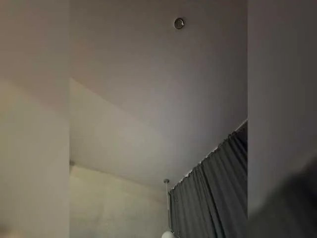 Offline WhoreMira on BongaCams