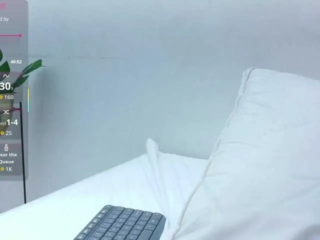 Offline yourcuteneighbourr on BongaCams