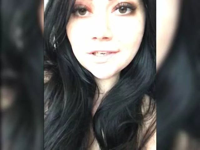 Offline Zeny-Ps on BongaCams