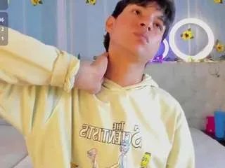 Offline aleaurarashi on CamSoda