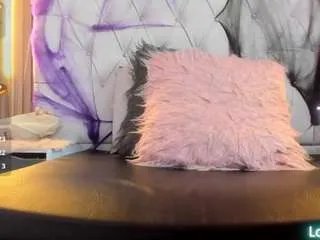 Freechat alexabravva on CamSoda