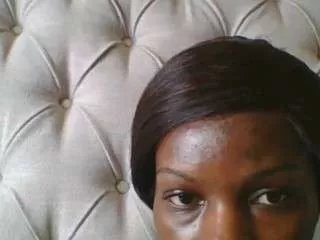 Freechat alexxia13 on CamSoda