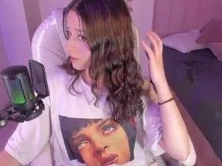 Offline amaia-daniells on CamSoda