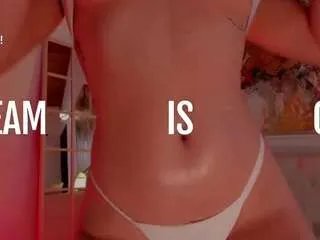 Freechat amywalkerx on CamSoda