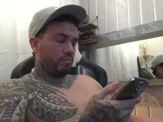 Offline angellatino on CamSoda