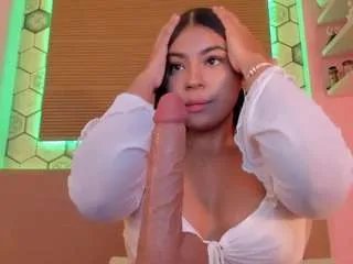 Offline annytorres on CamSoda