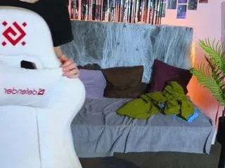 Freechat ash-leyy on CamSoda