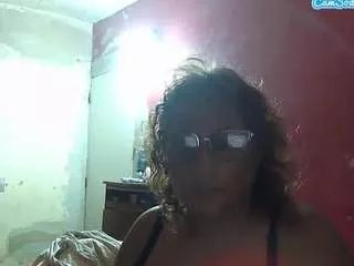 babsy-squirt on CamSoda 