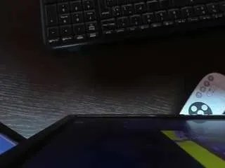 bellyrouse on CamSoda 