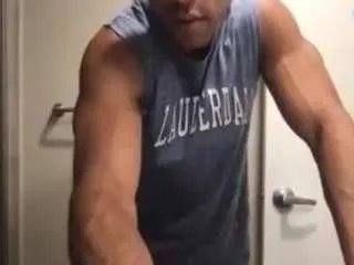 Offline boss-man-26 on CamSoda