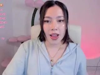 Freechat bubble-gum on CamSoda