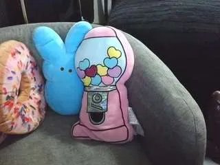 Offline cammslut4u on CamSoda