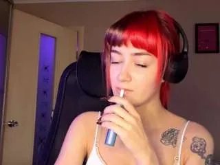 Freechat christenawasiuta on CamSoda